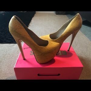 Women's heels